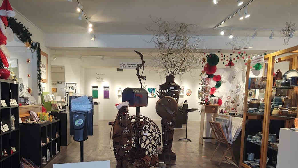 Confluence Gallery